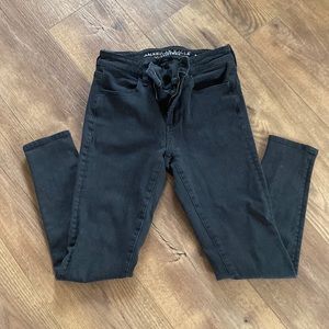 Size 2 high rise short American eagle jegging